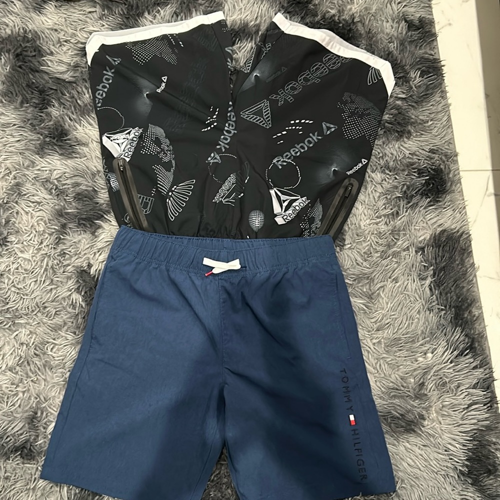 Set of 2 Tommy Hilfiger And Reebok Shorts